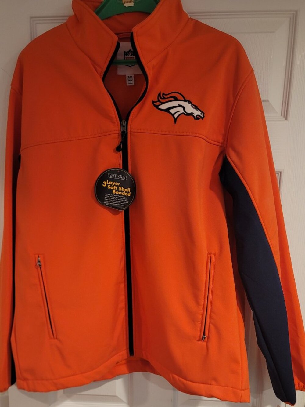 Denver Broncos Soft Shell Jacket Mens XL NFL Team Apparel Orange NWT